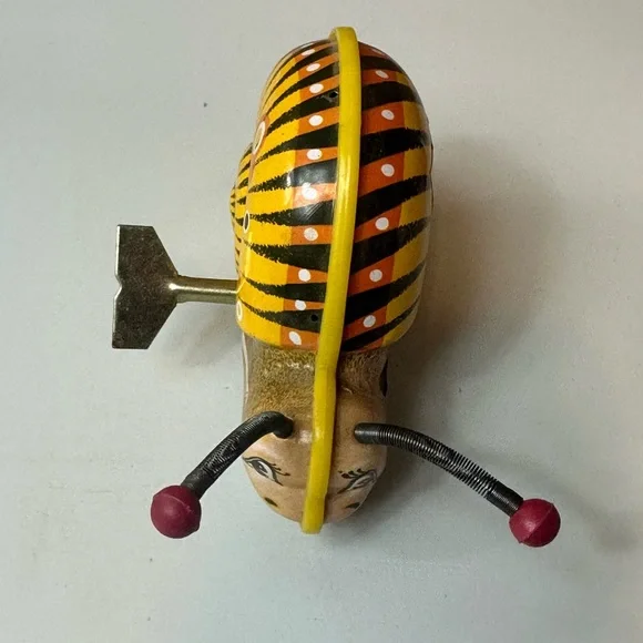 Vintage Schylling Key Wind-Up Colorful Tin Snail Toy With Original Box - Picture 4 of 9